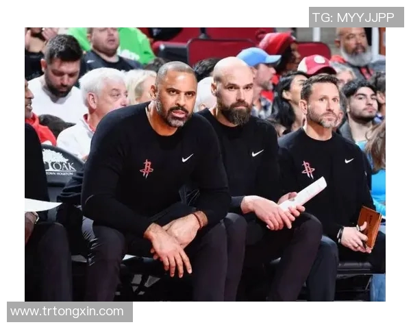 火箭客场击败鹈鹕，继续保持不败战绩，展现冠军潜质